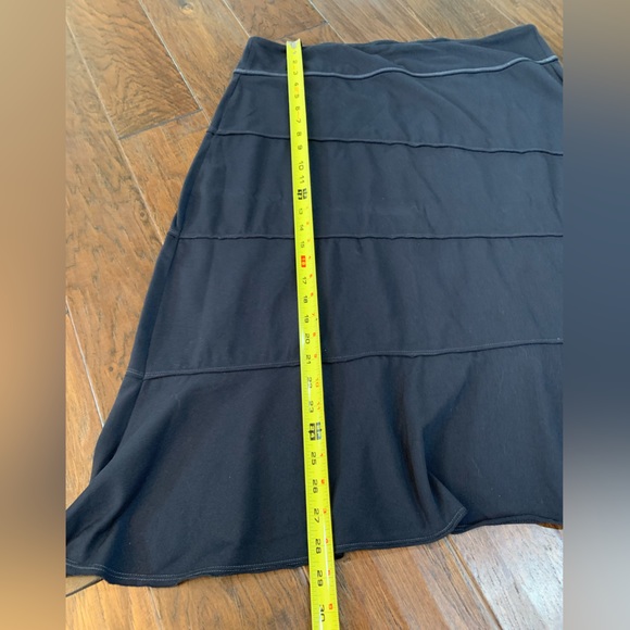 Athleta Black Tiered Midi Skirt - Picture 10 of 10